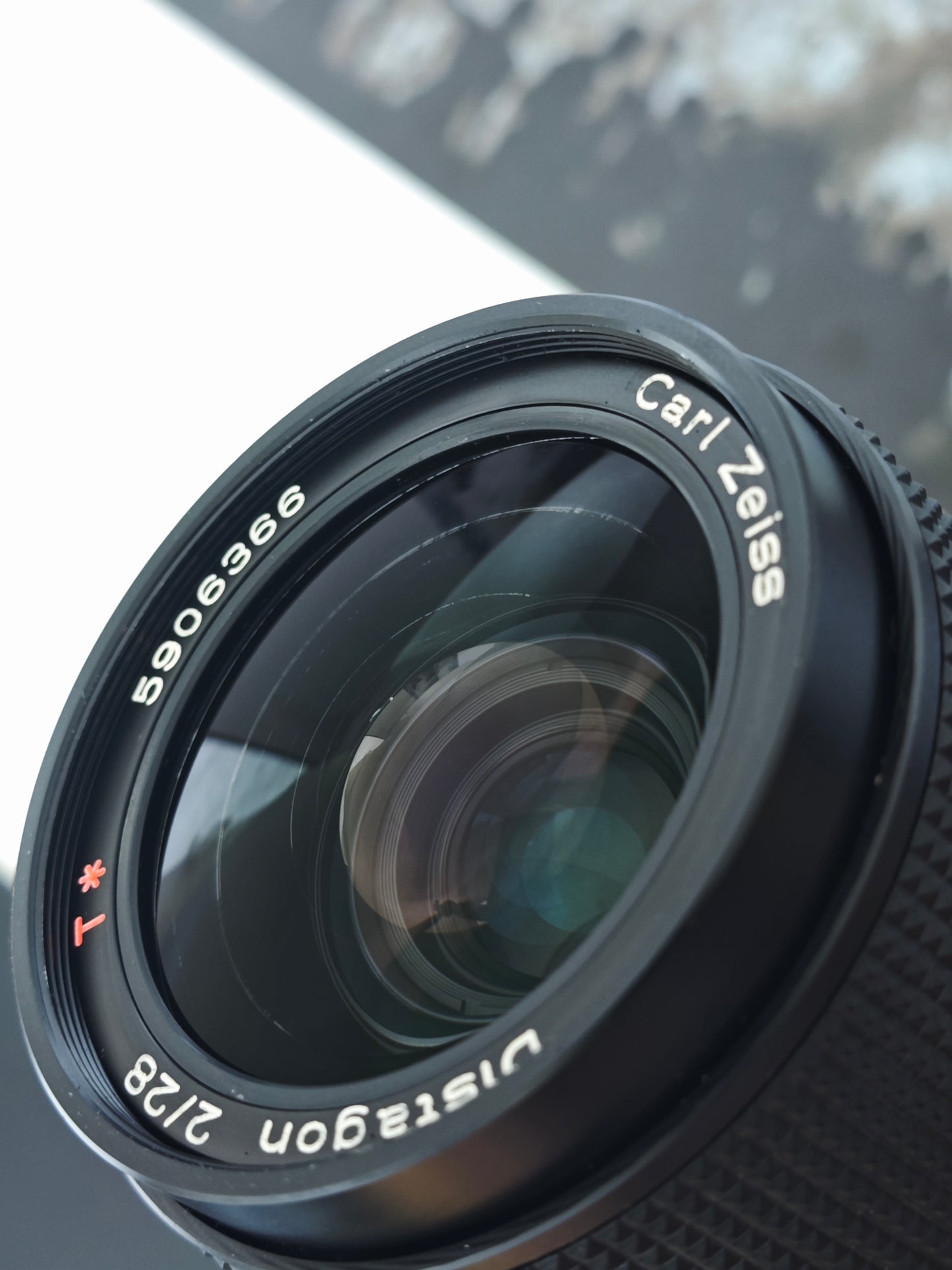 Carl Zeiss Distagon 28mm F2 T* AEG