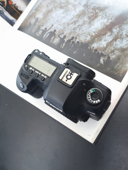 Used Canon EOS 5D mark II Digital Camera [No charger] #810500464