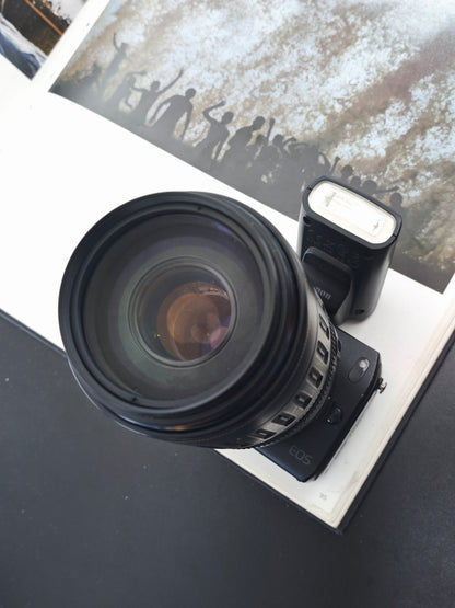 Used Canon EOS M with Zoom Lens EF 100-300mm F4.5-5.6 [+Adapter EF-EF-M/Speedlite 90EX, No charger]