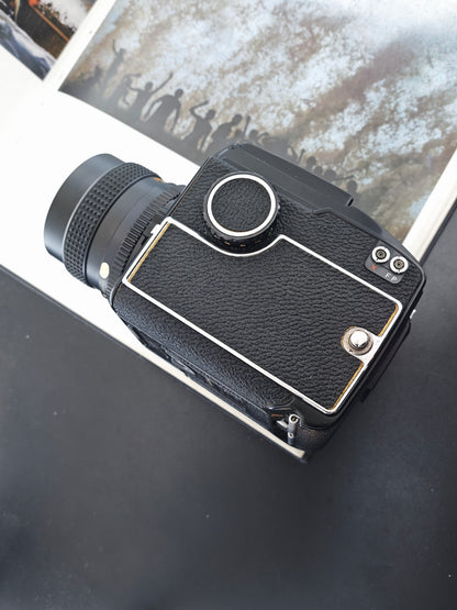 Mamiya M645 with Mamiya-Sekor C 80mm F2.8
