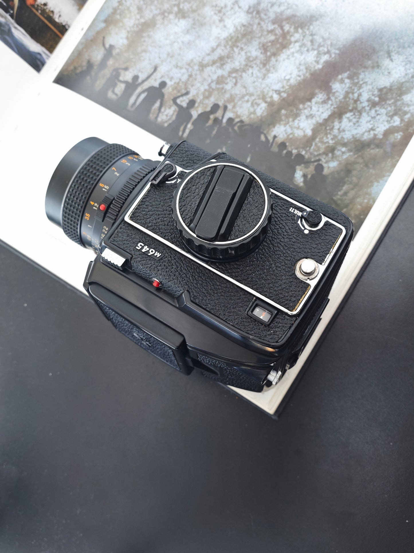 Mamiya M645 with Mamiya-Sekor C 80mm F2.8