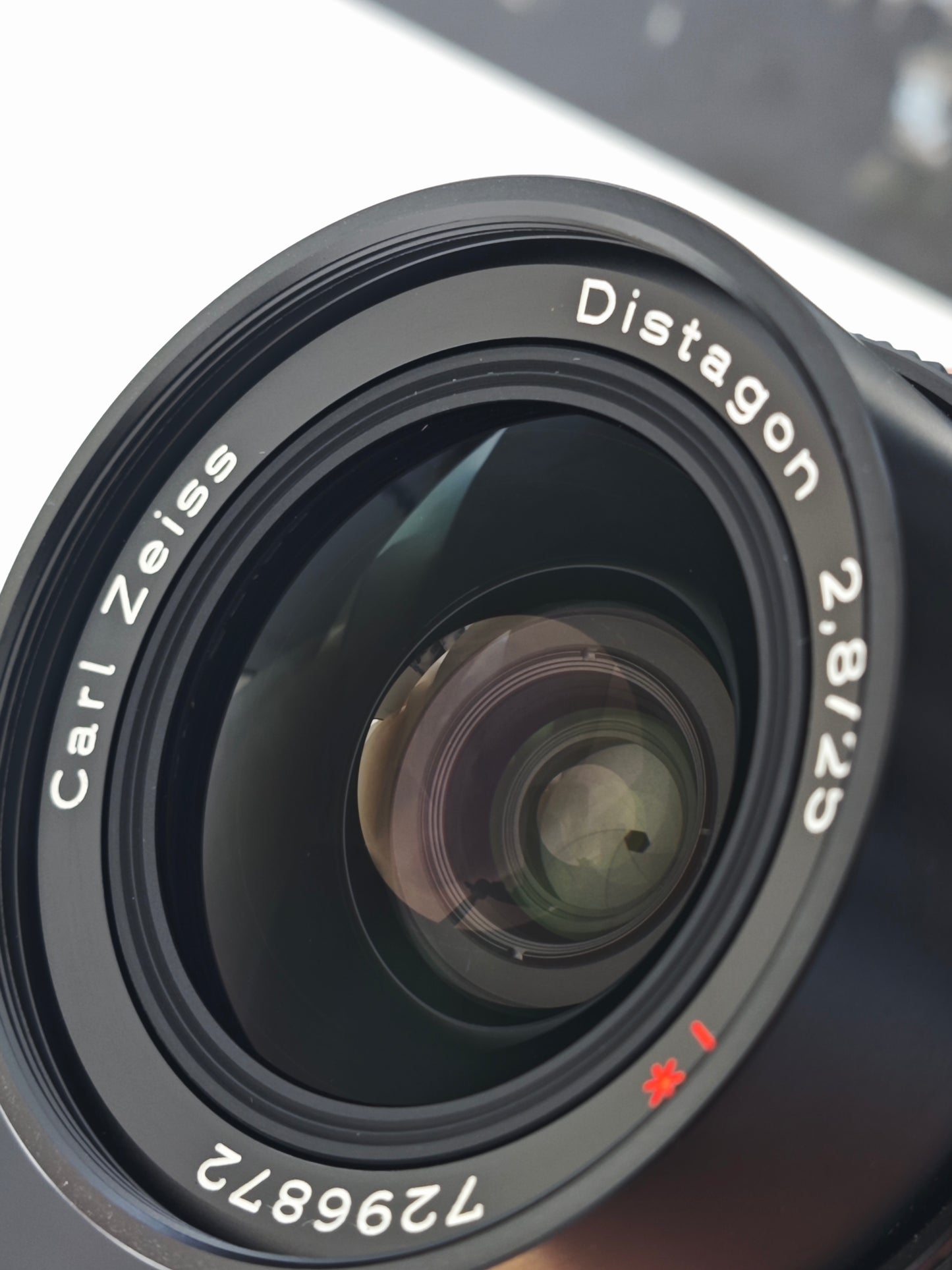 Carl Zeiss Distagon 25mm F2.8 T* MMJ [C/Y mount]