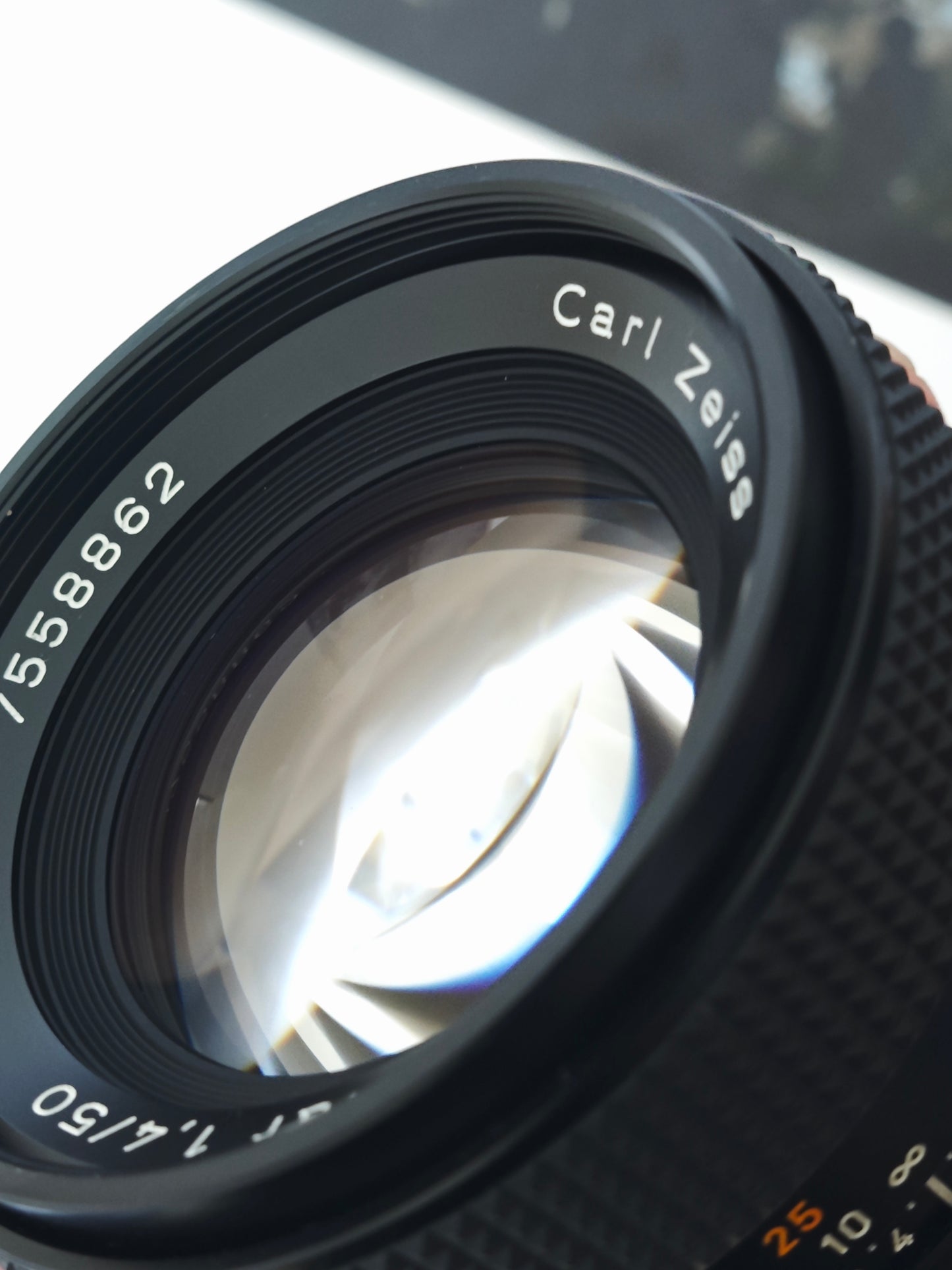 Carl Zeiss Planar 50mm F1.4 T* MMJ #7558862