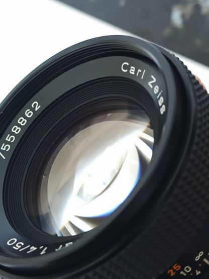 Carl Zeiss Planar 50mm F1.4 T* MMJ #7558862