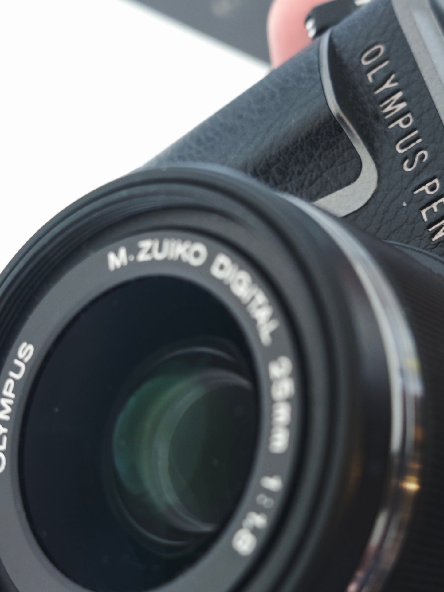 Used Olympus PEN E-PL10 black with M.Zukio Digital 25mm F1.8 Digital Camera