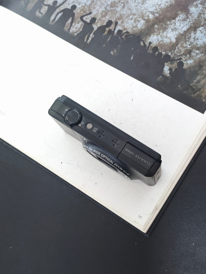 Used Nikon Coolpix S8000 black Digital Camera [No charger]