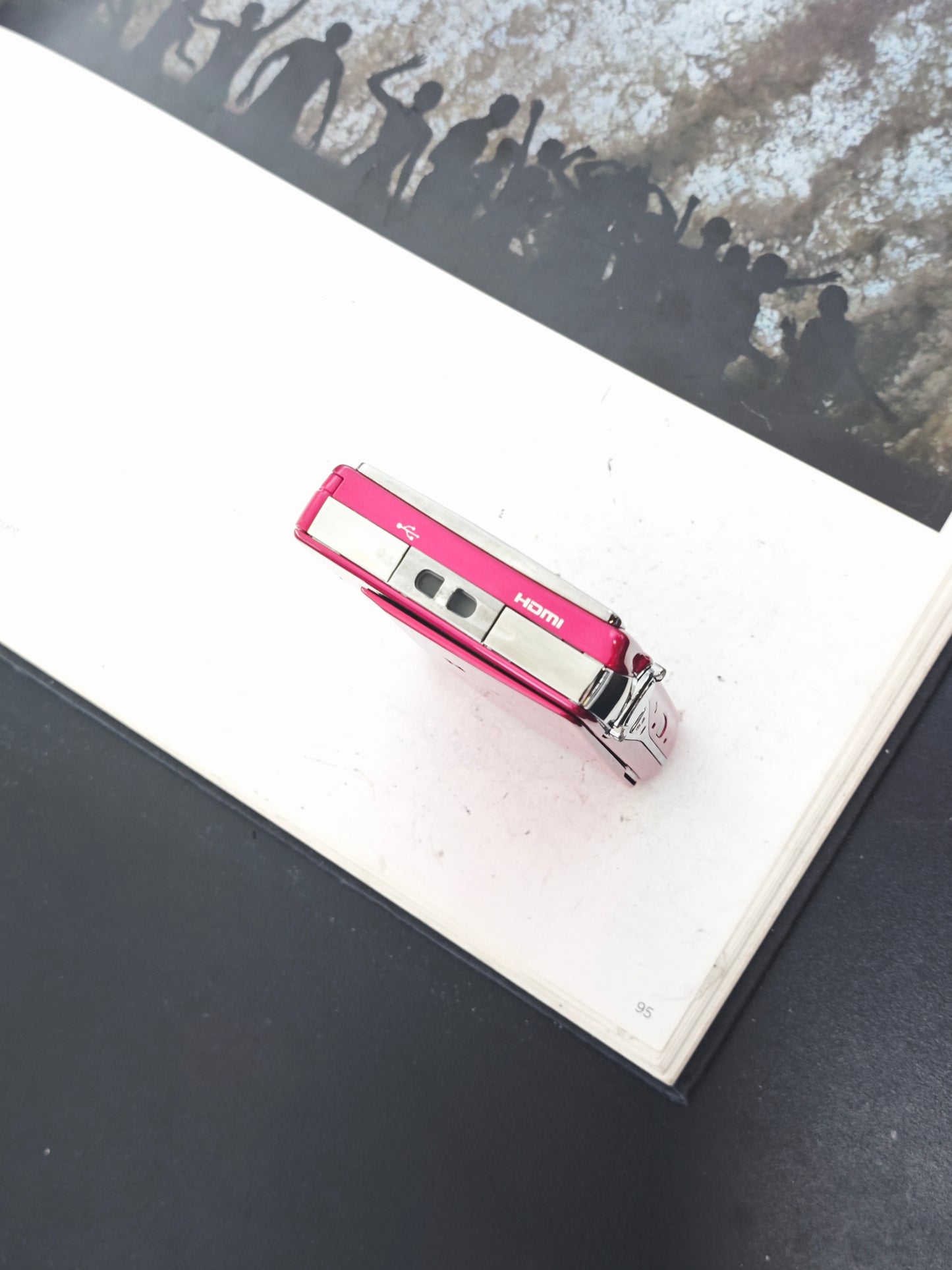 Used Fujifilm FinePix Z900 EXR pink Digital Camera [No charger]