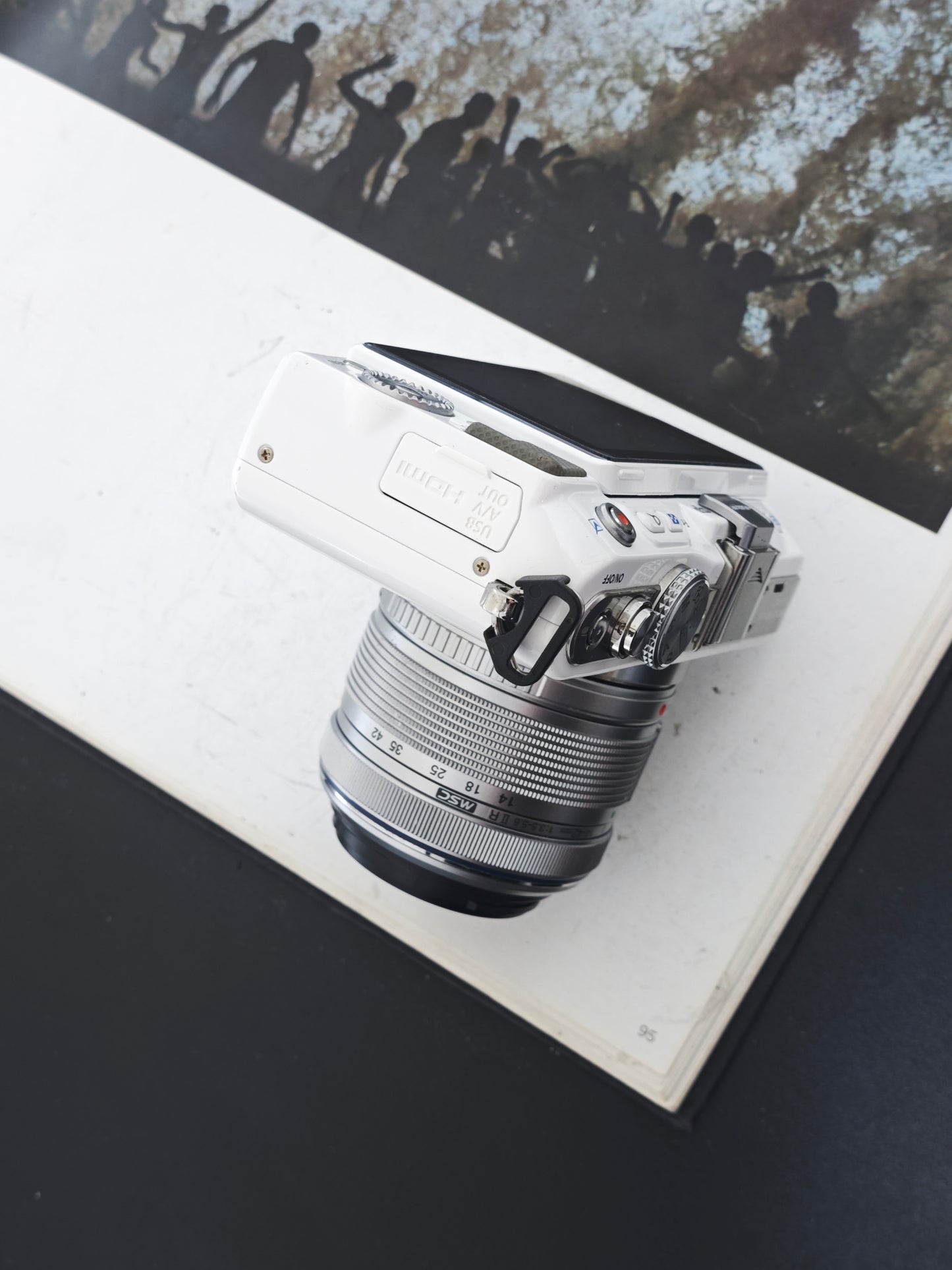 Used Olympus PEN Lite E-PL3 with M.Zuiko Digital 14-42mm F3.5-5.6 [No charger]
