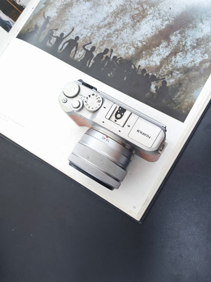 Used Fujifilm X-A5 with Fujinon Aspherical Lens Super EBC XC 15-45mm F3.5-5.6 OIS PZ [No charger]