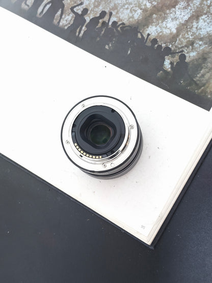 Sony E 35mm F1.8 OSS [SEL35F18]