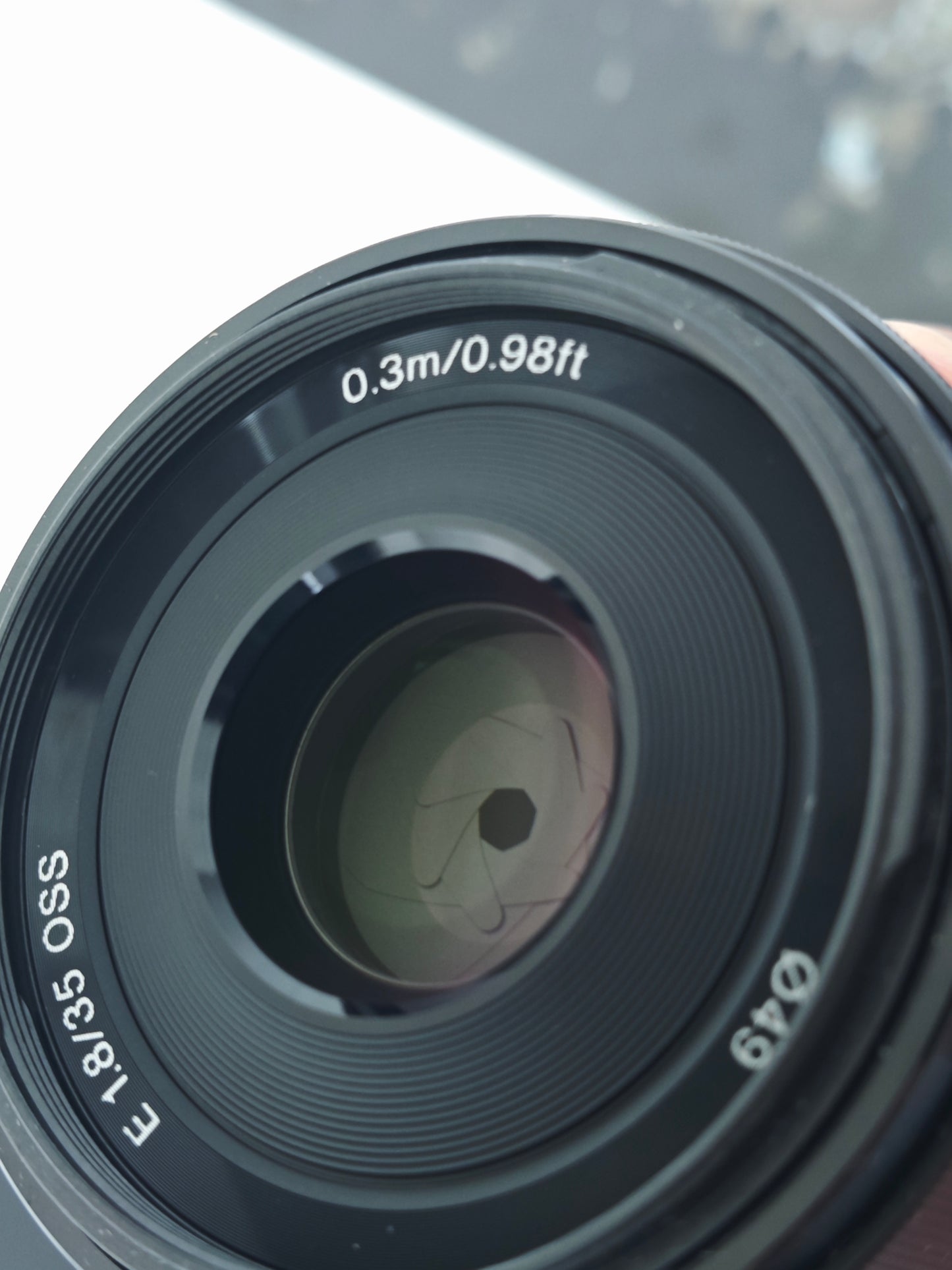 Sony E 35mm F1.8 OSS [SEL35F18]