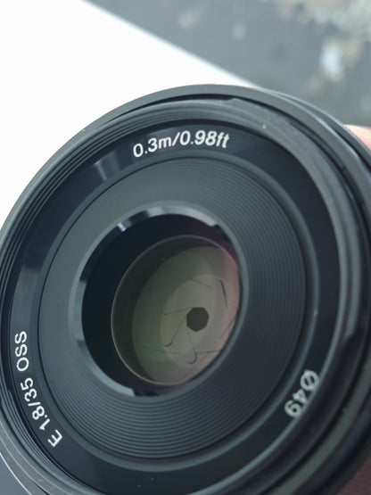 Sony E 35mm F1.8 OSS [SEL35F18]