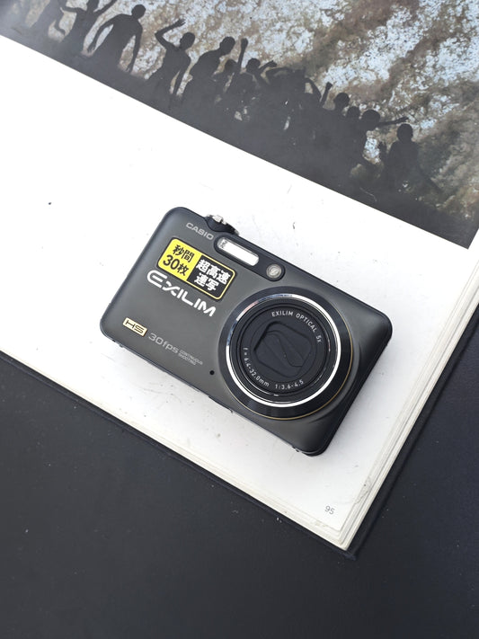 Used Casio EXILIM EX-FC100 black Digital Camera [with box]