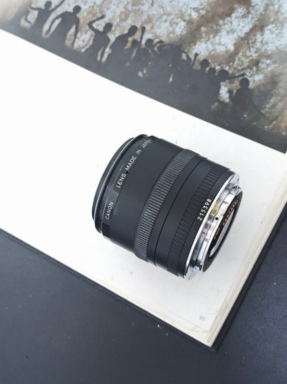 Canon Compact-Macro Lens EF 50m F2.5