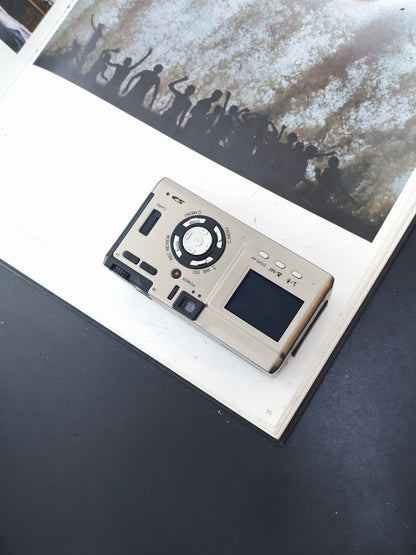 Used Contax TVS Digital Camera [No charger]
