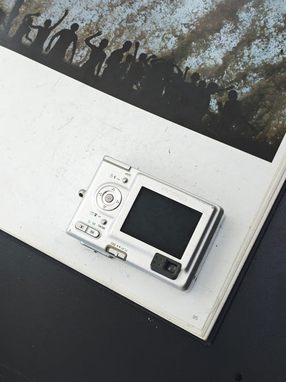 Used Casio EXILIM EX-Z3 Digital Camera