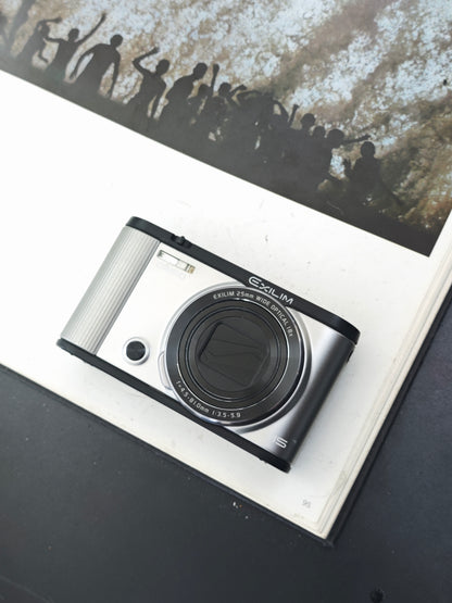 Used Casio EXILIM EX-ZR1600 silver Digital Camera