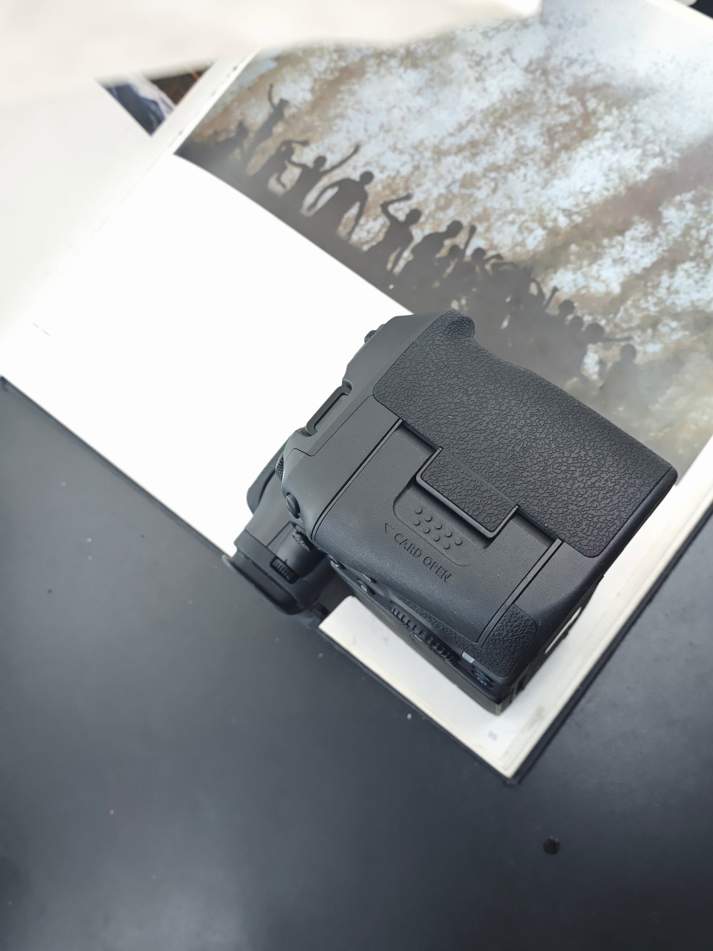 Used Canon EOS R5 mark II Digital Camera [with box]