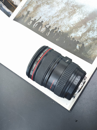 Canon Zoom Lens EF 24-105mm F4 L IS USM #5270739