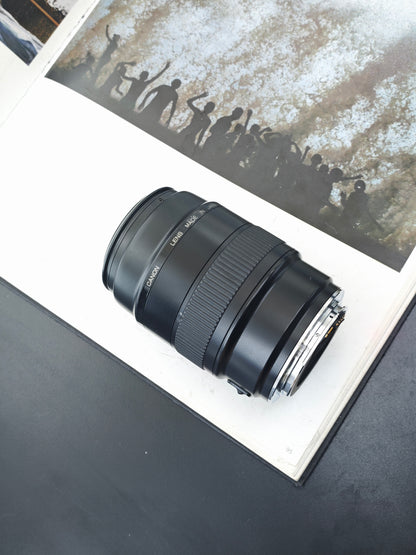 Canon Macro Lens EF 100mm F2.8