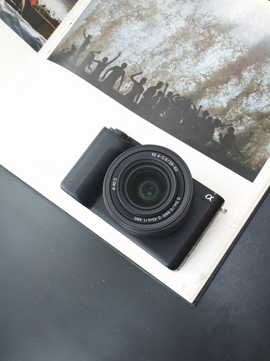 Used Sony ZV-E1 with EF 28-60mm F4-5.6 Digital Camera [JPN only, No charger]