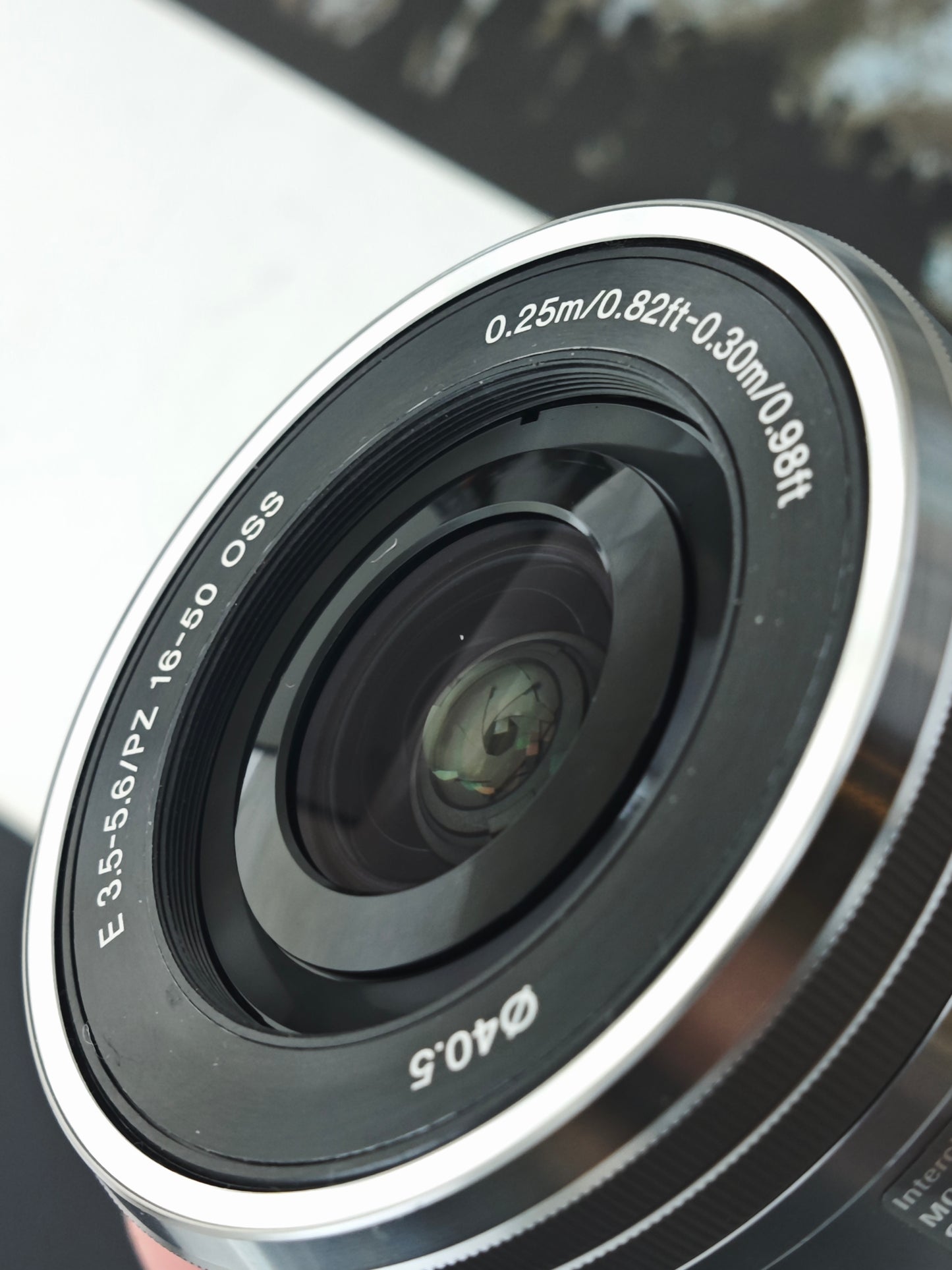 Used Sony α6400 silver with E 16-50mm F3.5-5.6 OSS and E 55-210mm F4.5-6.3 OSS [JPN only]