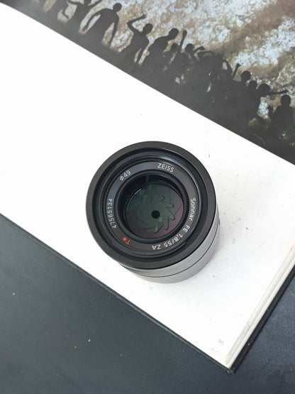 Sony Zeiss Sonnar FE 55mm F1.8 ZA [SEL55F18Z]