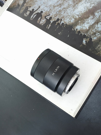 Sony Zeiss Sonnar FE 55mm F1.8 ZA [SEL55F18Z]