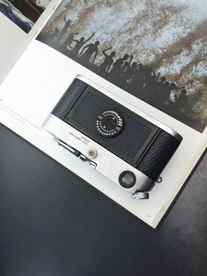 Leica M6 Classic silver with Ernst Leitz GmbH Wetzlar Elmar 5cm F2.8