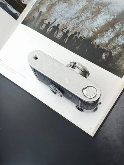 Leica M6 Classic silver with Ernst Leitz GmbH Wetzlar Elmar 5cm F2.8