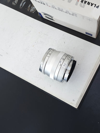 Carl Zeiss Planar 50mm F2 ZM T*