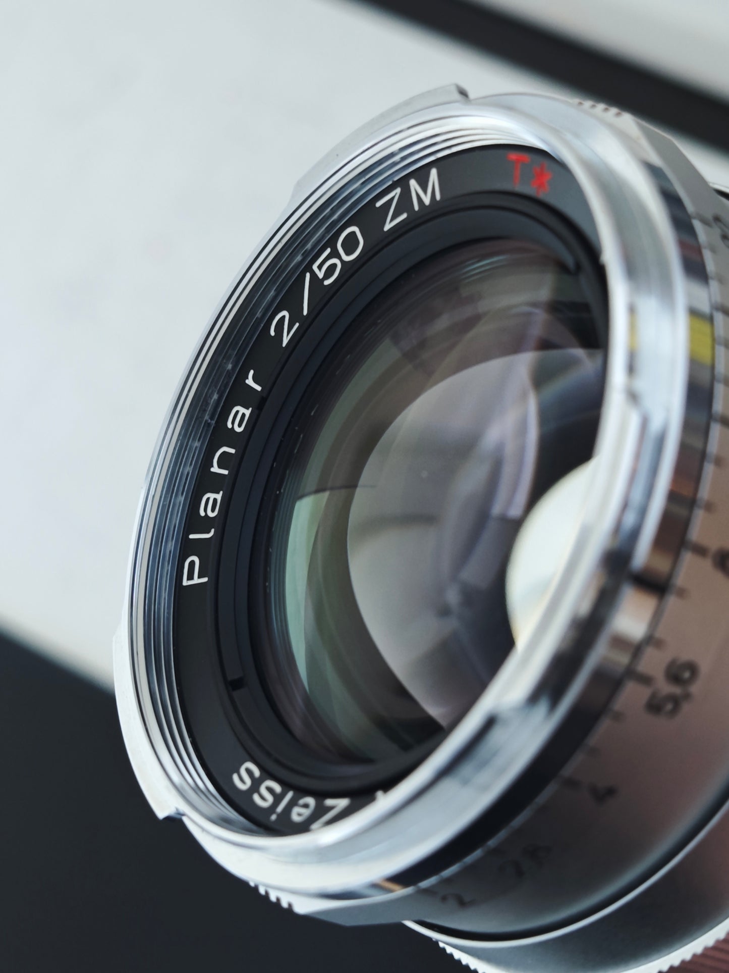 Carl Zeiss Planar 50mm F2 ZM T*