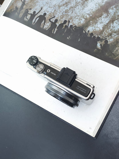 Used Olympus XZ-1 silver Digital Camera