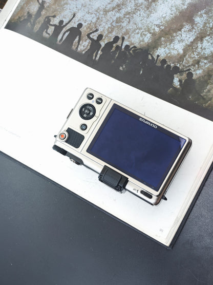 Used Olympus XZ-1 silver Digital Camera