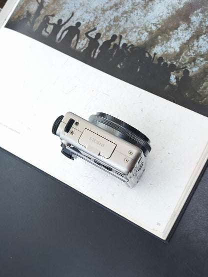 Used Olympus XZ-1 silver Digital Camera