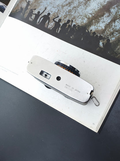 Olympus PEN EE-2