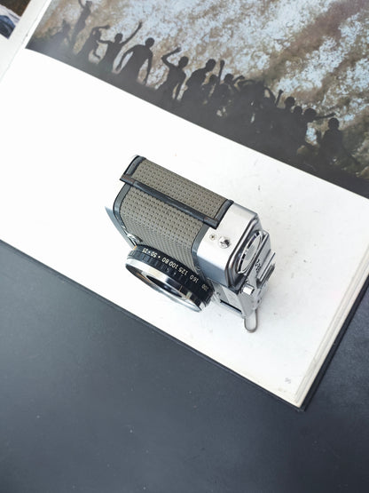 Olympus PEN EE-2