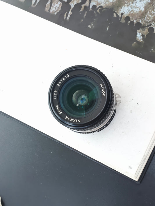 Nikon Nikkor 28mm F2.8 Ai-S #647613