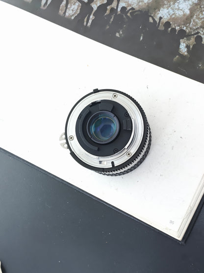 Nikon Nikkor 28mm F2.8 Ai-S #647613