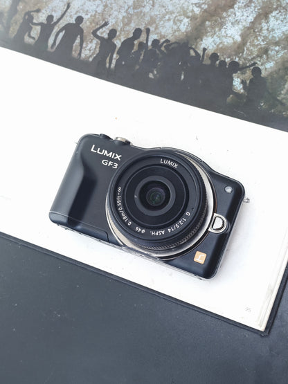 Used Panasonic Lumix GF3 with Lumix G 14mm F2.5 [JPY only]