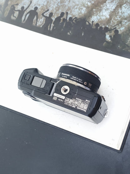 Used Panasonic Lumix GF3 with Lumix G 14mm F2.5 [JPY only]