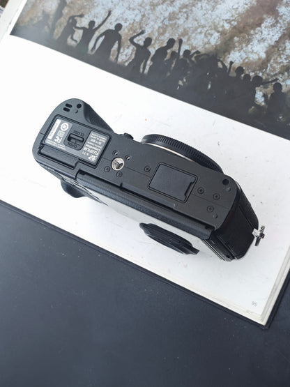 Used Fujifilm X-T1 body [No charger]
