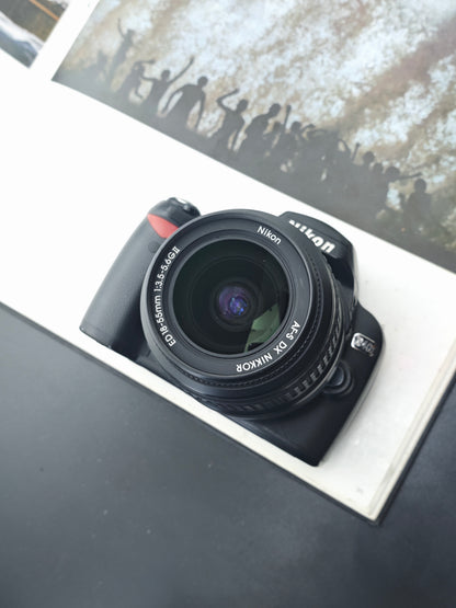 Nikon D40X with AF-S 18-55mm F3.5-5.6 G II ED