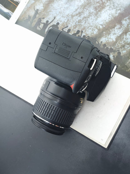 Nikon D40X with AF-S 18-55mm F3.5-5.6 G II ED