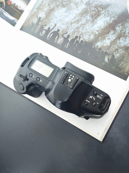 Canon EOS-1N body