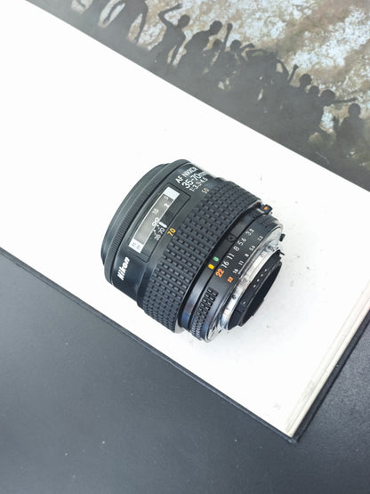 Nikon AF nikkor 35-70mm F3.3-4.5 #2089591