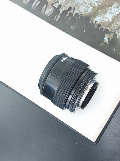 Nikon AF nikkor 35-70mm F3.3-4.5 #2089591
