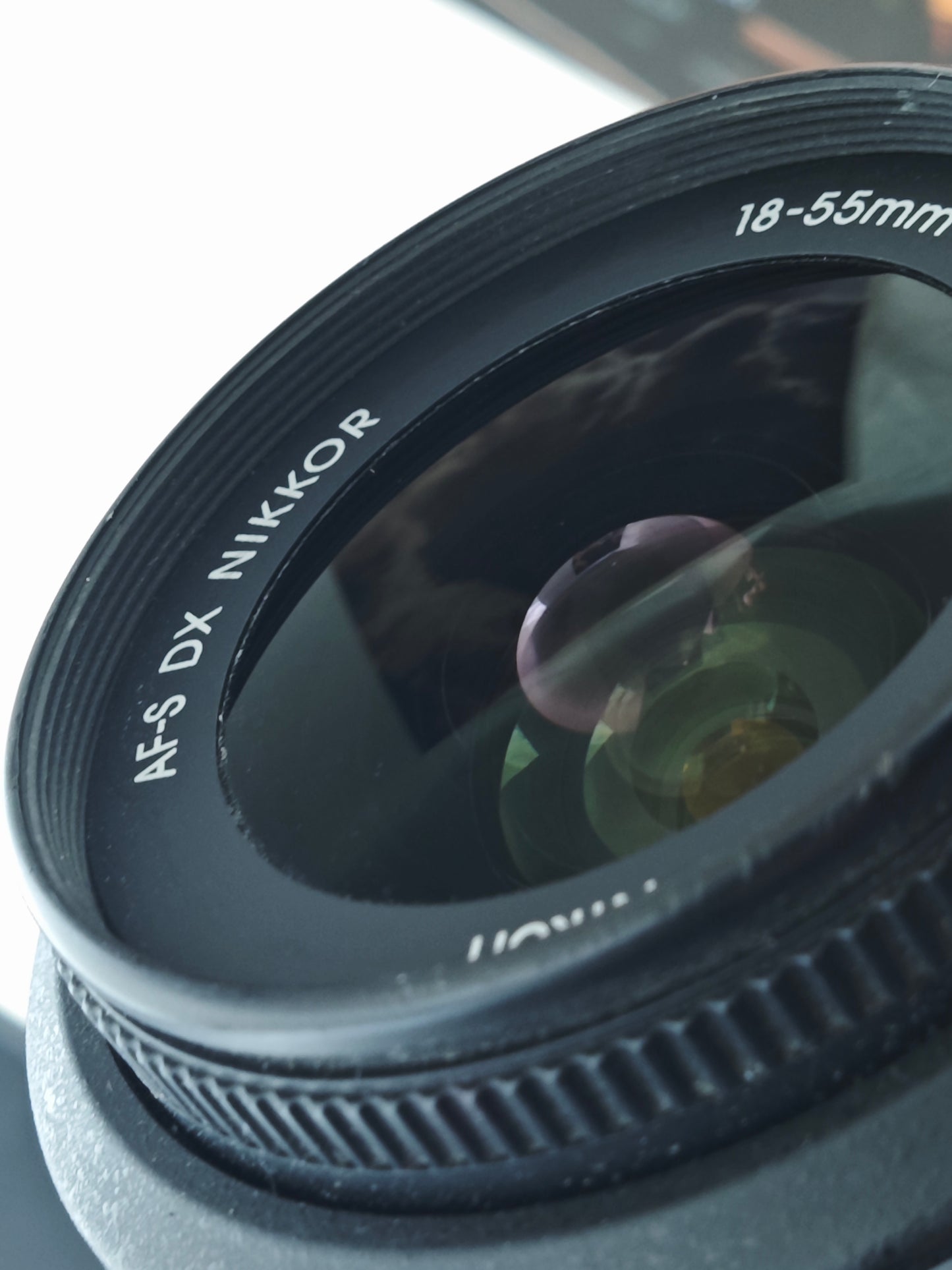 Used Nikon D5200 red with AF-S DX Nikkor 18-55mm F3.5-5.6 G VR [No charger]