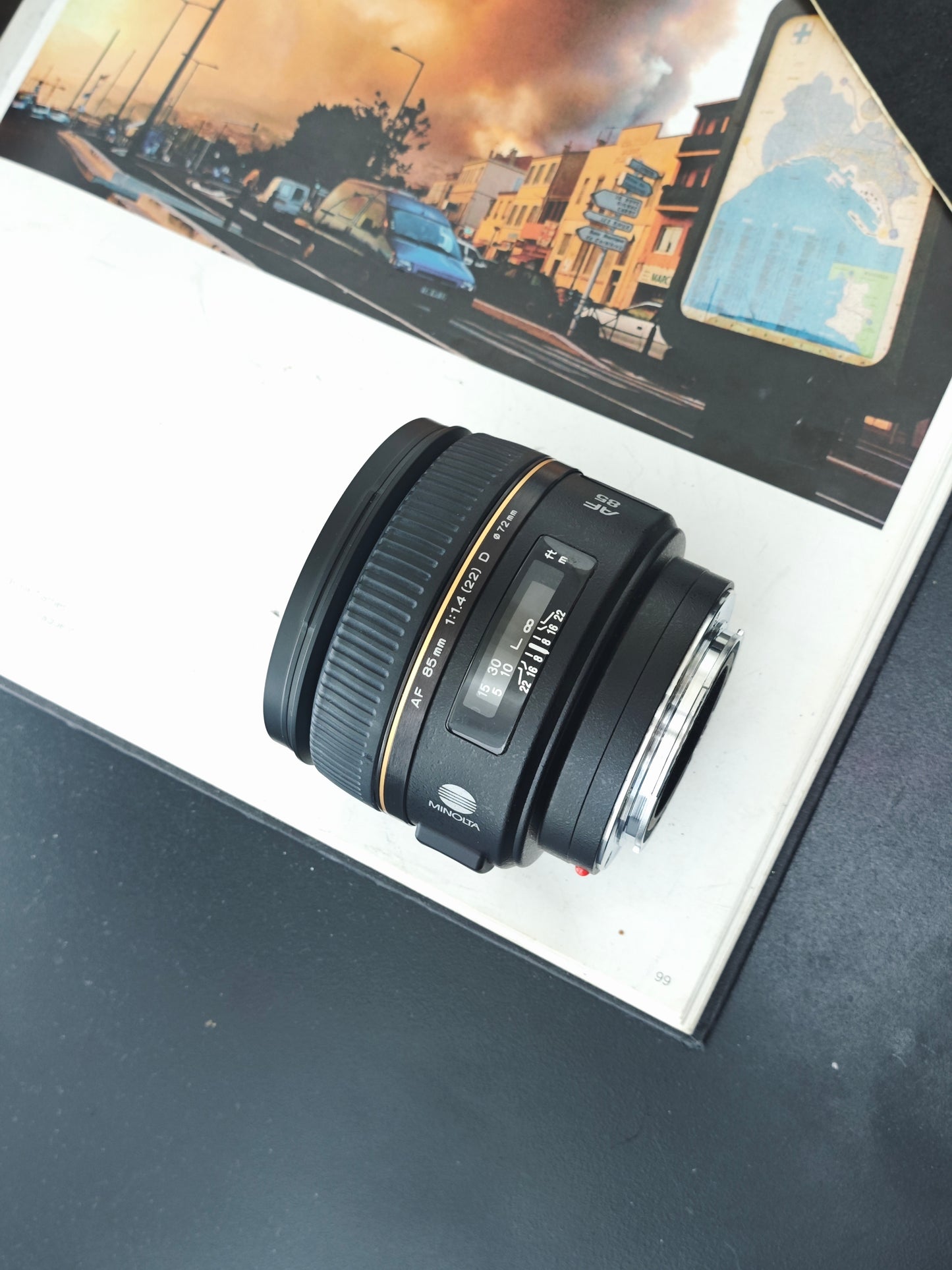 Minolta AF 85mm F1.4