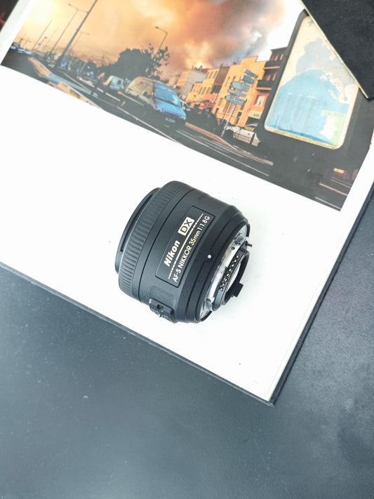 Nikon AF-S Nikkor 35mm F1.8 G DX #2591453